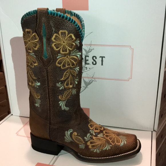 IVE WEST- Debra Cuadrada cowgirl Western fashion - Picture 8 of 8